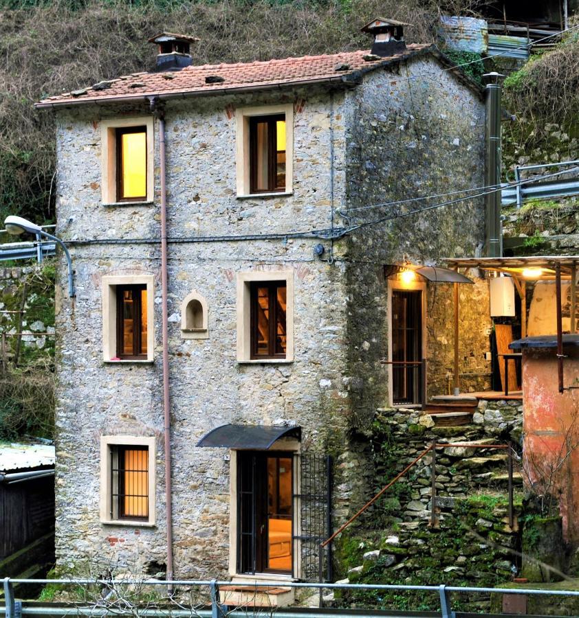 Incantevole Casa Sul Fiume, Relax E Natura Ai Piedi Della Alpi Apuane Massa  Exterior photo